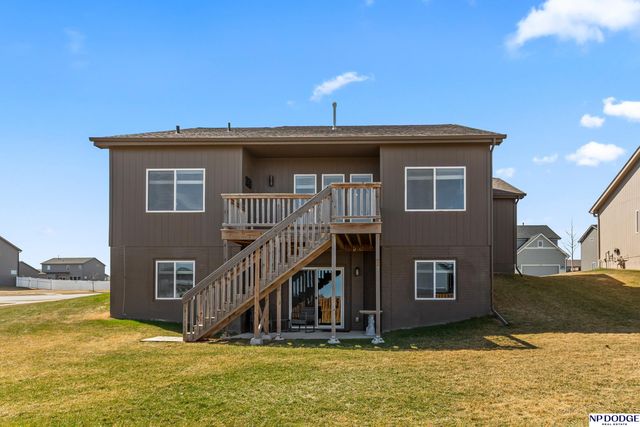 7305 N 166 Avenue, Bennington, NE 68007