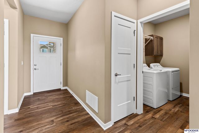 7305 N 166 Avenue, Bennington, NE 68007