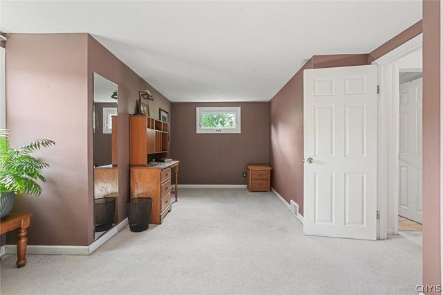 900 Beley Avenue, Salina, NY 13211