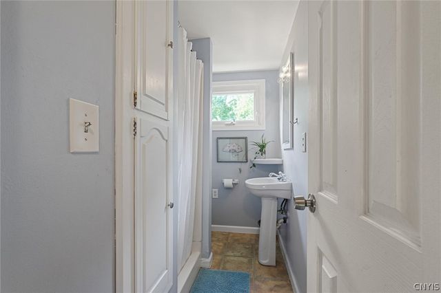 900 Beley Avenue, Salina, NY 13211