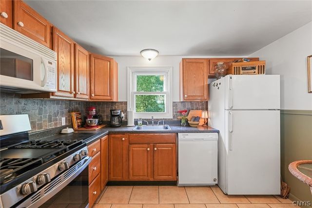 900 Beley Avenue, Salina, NY 13211