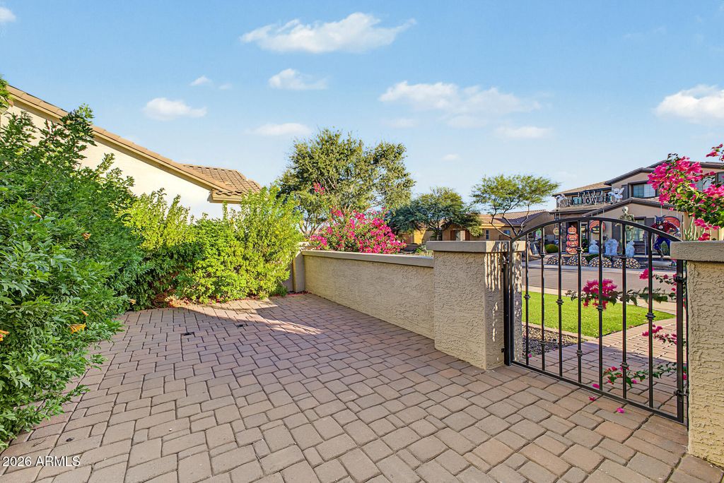 18614 W MARSHALL Avenue, Litchfield Park, AZ 85340 — photo 3