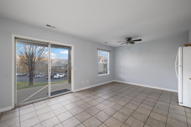 28 Fall Creek Drive Apt 1, Branson, MO 65616