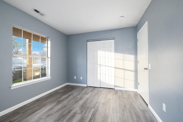 28 Fall Creek Drive Apt 1, Branson, MO 65616