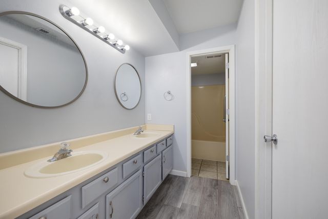 28 Fall Creek Drive Apt 1, Branson, MO 65616