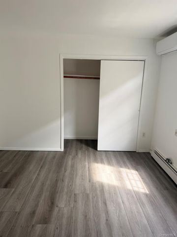 10711 171st Place, Jamaica, NY 11433