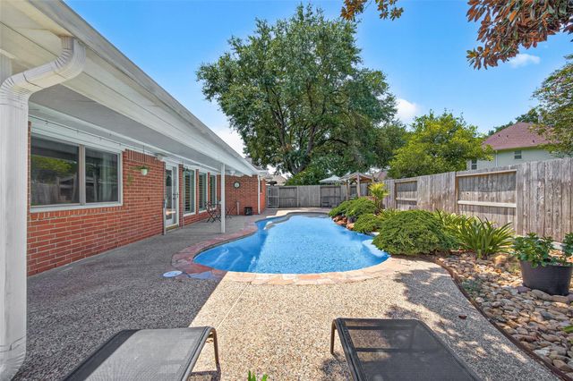 4027 Harwood Drive, Sugar Land, TX 77479