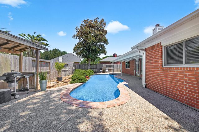 4027 Harwood Drive, Sugar Land, TX 77479