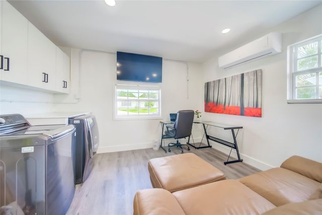 250 NE 27th Court, Boca Raton, FL 33431