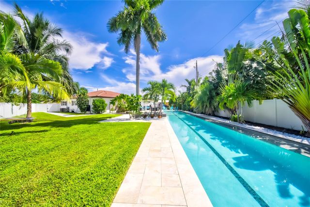 250 NE 27th Court, Boca Raton, FL 33431