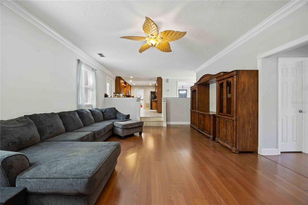 Image 13 of property listing at 1035 OLD POLK CITY ROAD, Lakeland, FL 33809