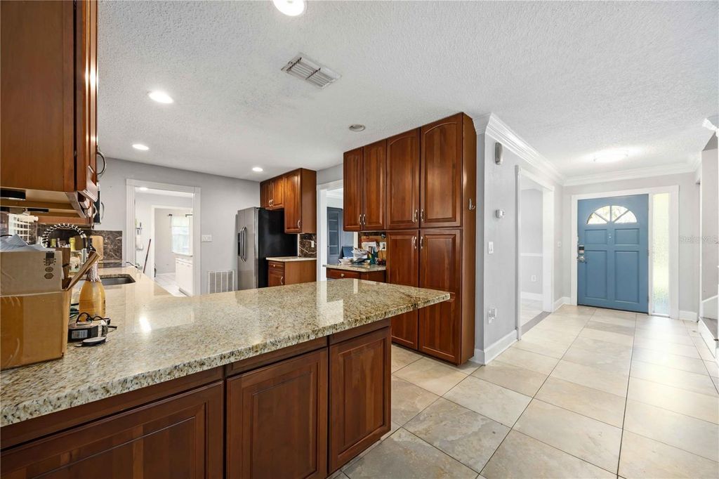 Image 15 of property listing at 1035 OLD POLK CITY ROAD, Lakeland, FL 33809