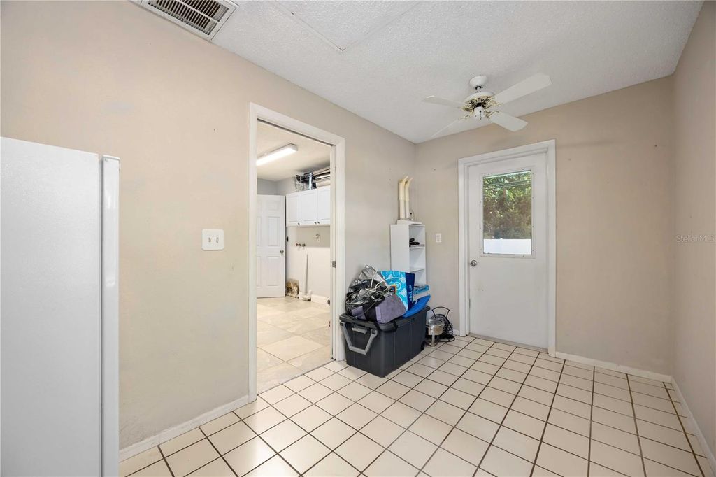Image 20 of property listing at 1035 OLD POLK CITY ROAD, Lakeland, FL 33809