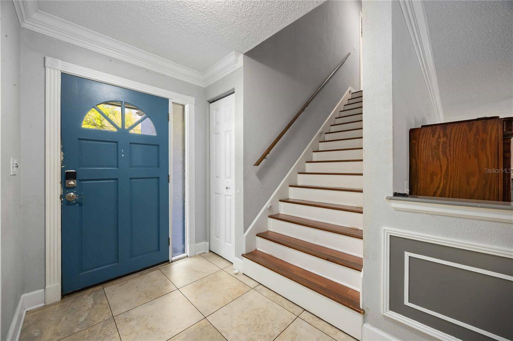 Image 4 of property listing at 1035 OLD POLK CITY ROAD, Lakeland, FL 33809