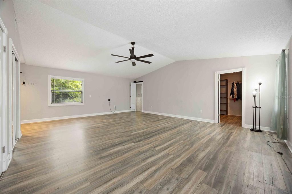 Image 32 of property listing at 1035 OLD POLK CITY ROAD, Lakeland, FL 33809