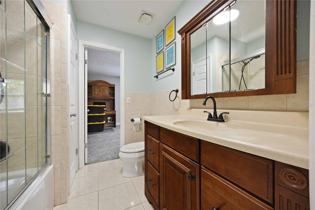 Image 38 of property listing at 1035 OLD POLK CITY ROAD, Lakeland, FL 33809