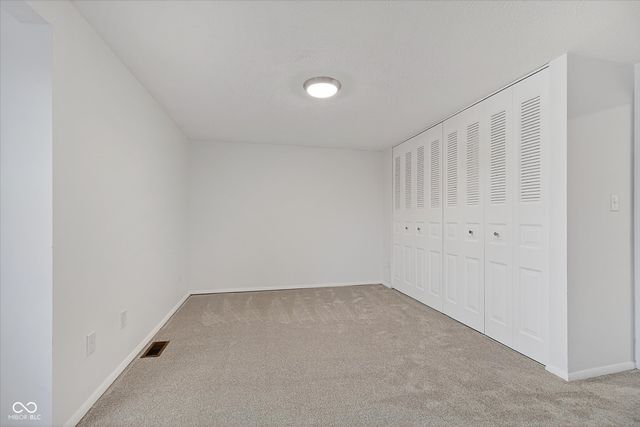 10186 Dedham Drive, Indianapolis, IN 46229