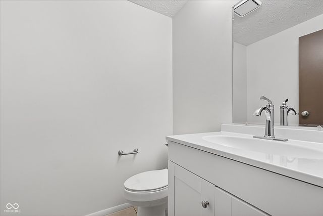 10186 Dedham Drive, Indianapolis, IN 46229