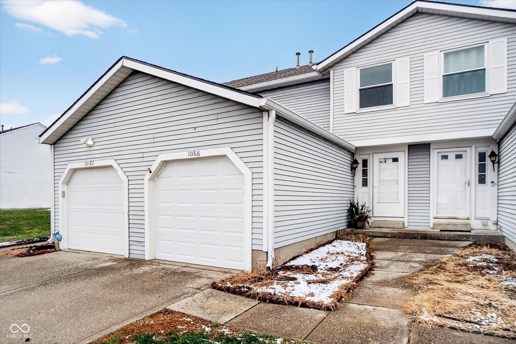 10186 Dedham Drive, Indianapolis, IN 46229