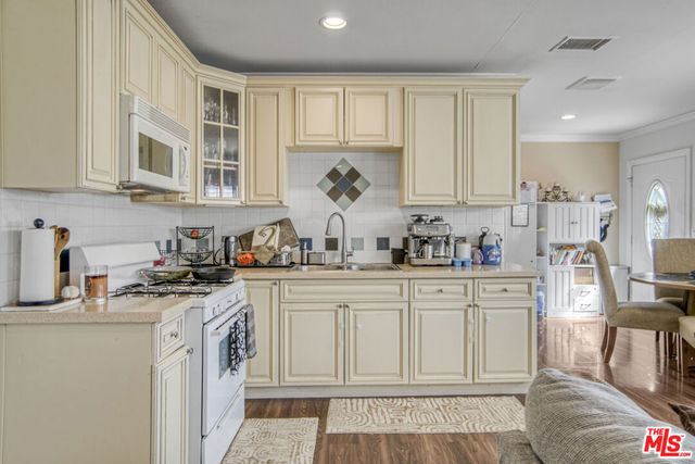 14623 Roxton Avenue, Gardena, CA 90249