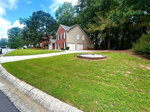 1041 San Lacinto Lane, Lawrenceville, GA 30043
