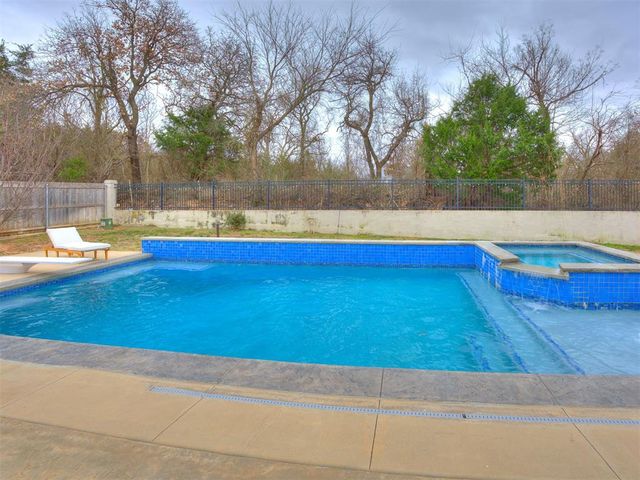 4404 Las Colinas Lane, Norman, OK 73072