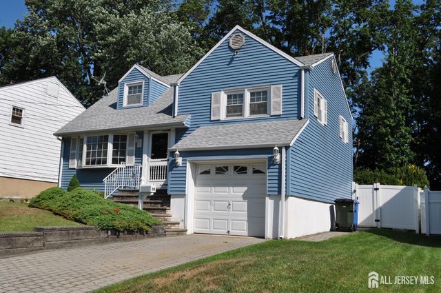 30 Overlook Terrace, Fords, NJ 08863