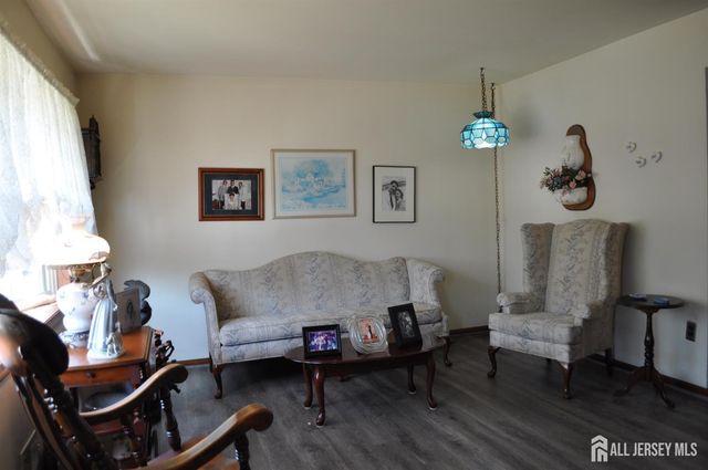 30 Overlook Terrace, Fords, NJ 08863