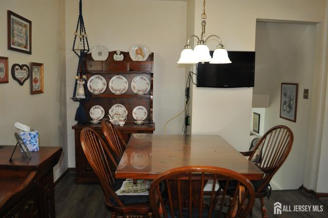 30 Overlook Terrace, Fords, NJ 08863