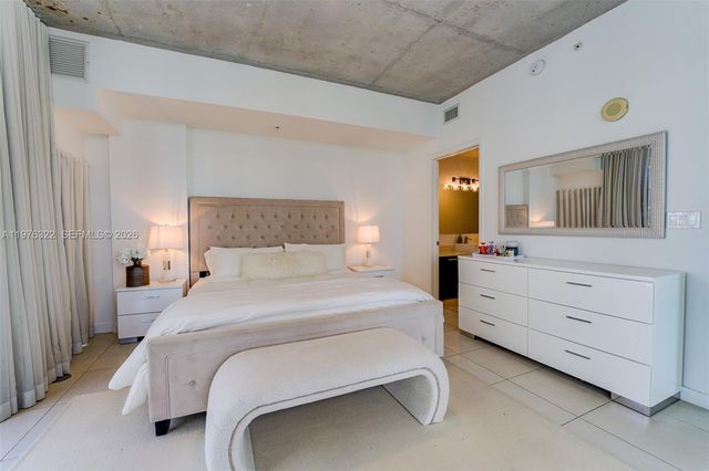 3301 NE 1st Ave H1402, Miami, FL 33137