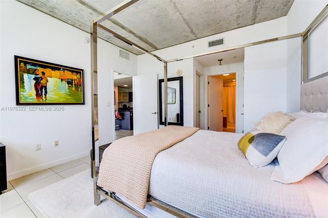 3301 NE 1st Ave H1402, Miami, FL 33137