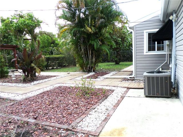 4436 Poinsettia ST, Fort Myers, FL 33905