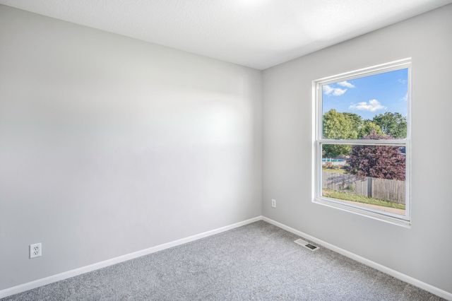 827 SW Springfield Drive, Ankeny, IA 50023