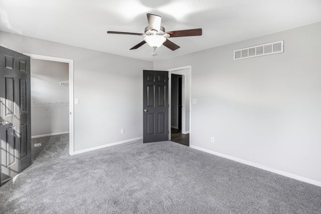 827 SW Springfield Drive, Ankeny, IA 50023