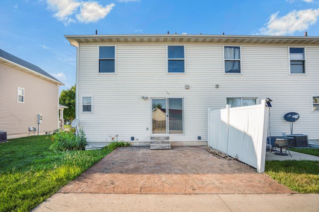 827 SW Springfield Drive, Ankeny, IA 50023