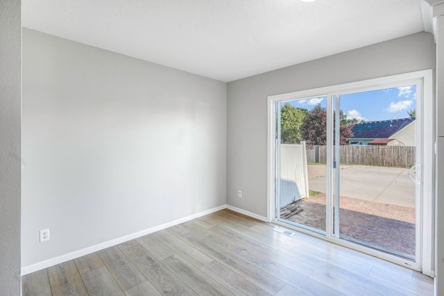 827 SW Springfield Drive, Ankeny, IA 50023