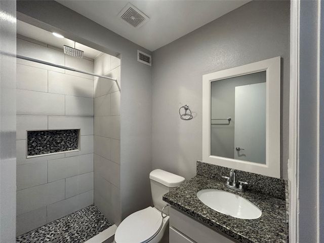 2810 Beauchamp Street 19, Houston, TX 77009