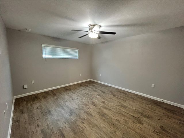 2810 Beauchamp Street 19, Houston, TX 77009