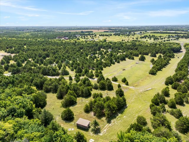 976 Fm 2194, Farmersville, TX 75442
