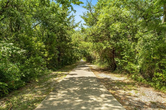 976 Fm 2194, Farmersville, TX 75442