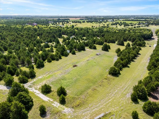 976 Fm 2194, Farmersville, TX 75442