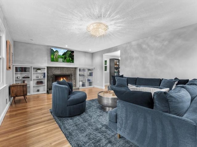 29 Drum Lane, Sudbury, MA 01776