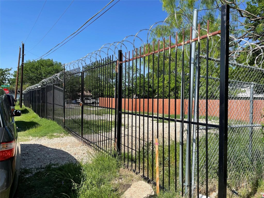 2846 Bedford Street, Dallas, TX 75212 — photo 2