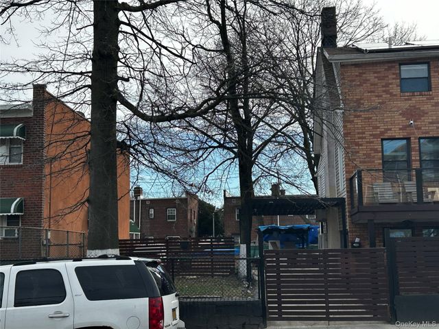 1232A 224th Street E, Bronx, NY 10466