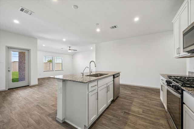 3505 Rockefeller Rd, Texas City, TX 77591