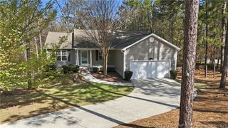 35 New Bedford Circle 9, Pinehurst, NC 28374