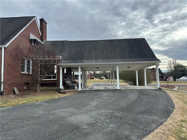 1919 Westfield Road, Mount Airy, NC 27030