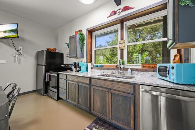 28531 Paradise Manor DR, Marble Falls, TX 78654