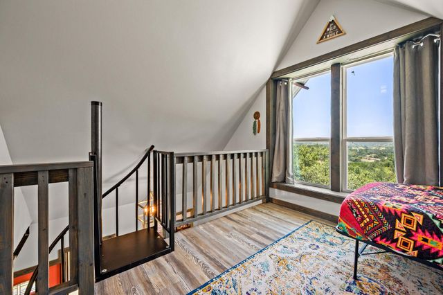28531 Paradise Manor DR, Marble Falls, TX 78654