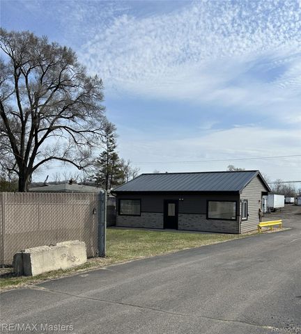 16313 Telegraph Rd., Taylor, MI 48180